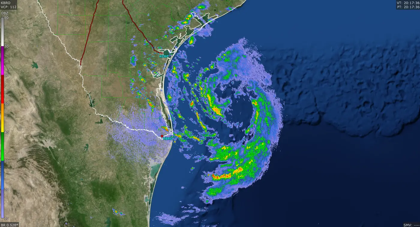 Real ground radar reflectivity image of Hurricane Beryl in July 2024 near the Texas coast showing the eye, eyewall and rain bands