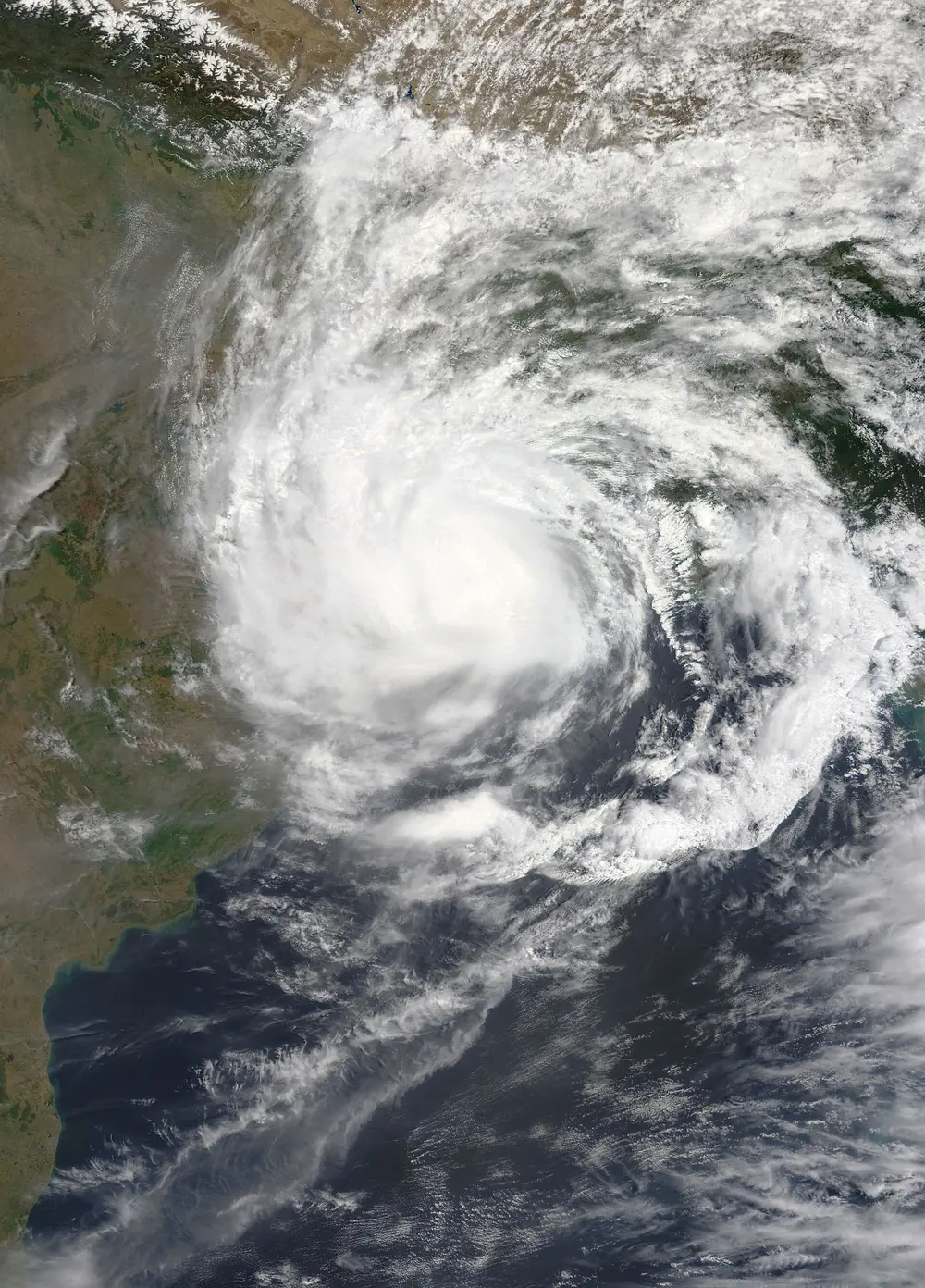 Satellite image of Cyclone Yaas over the northern Bay of Bengal approaching Odisha